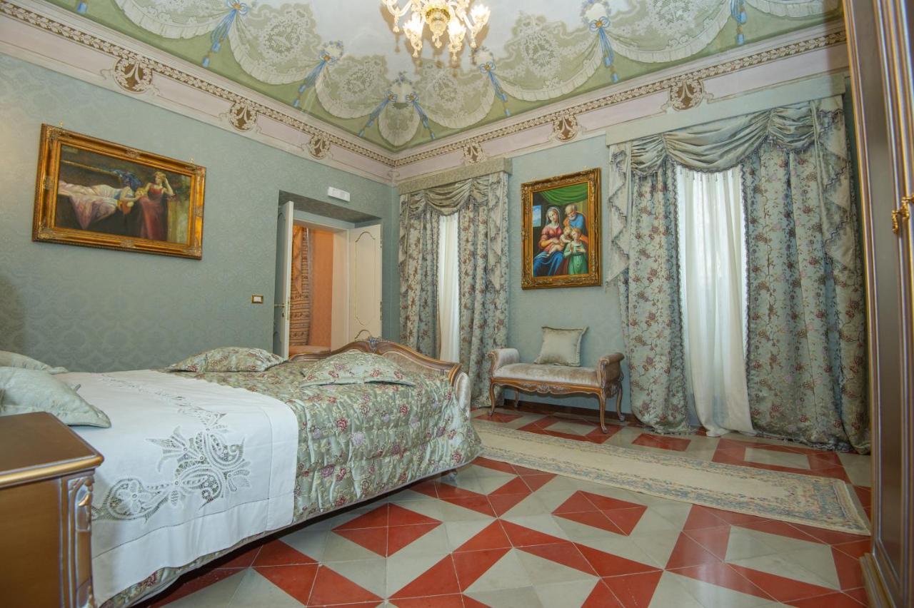 Palazzo Tilli Casoli  Esterno foto