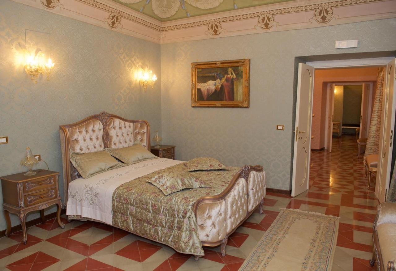 Palazzo Tilli Casoli  Esterno foto