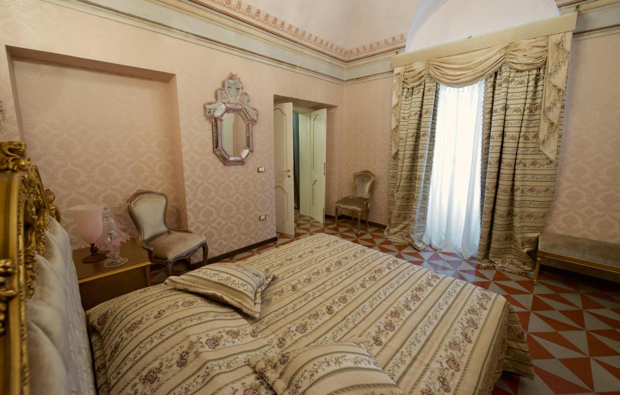 Palazzo Tilli Casoli  Esterno foto